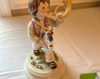 Goebel Figurines -Serenade