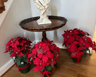 Pie Crust Table, Angel, Artificial Poinsettias