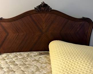 Double/Full Antique Wooden Bed
