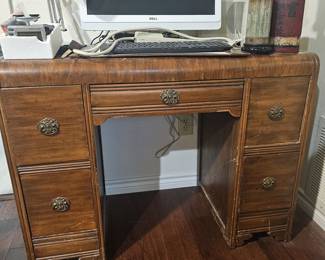 Vintage 1940-1950 writing desk