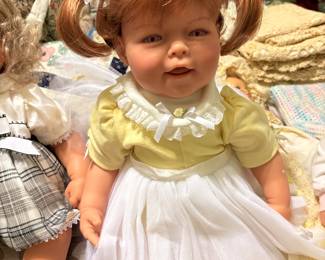 Leigh Middleton dolls