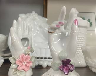 MMILK GLASS & VINTAGE RING HOLDER