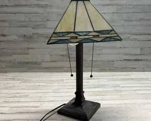 Tiffany-Style Stained Glass Table Lamp – Mission Arts & Crafts Design – Tested & Working