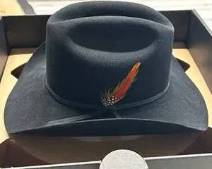 Serratelli Black Felt Cowboy Hat – Size 7 3/8 – Made in USA – Feather Band – Western Dress Hat