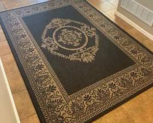Black & Tan Woven Area Rug – 5x8 Ornate Medallion Design, Indoor/Outdoor