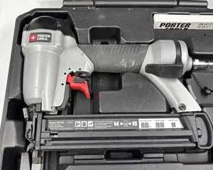 Porter Cable BN138 Brad Nailer 18 Gauge 1 3 8 Inch Tool with Case Pneumatic Finish Nailing