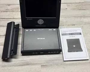 Polaroid PDM0742 Portable DVD Player 7 Inch Swivel Screen