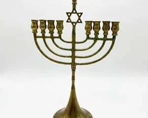Vintage Brass Menorah 9 Candle Holder Star of David Hanukkah Judaica Display
