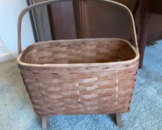 Vintage Woven footed splint basket with handle