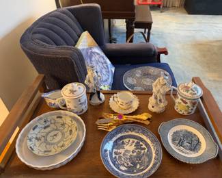 Pretty Asian and other porcelain, gold flatware 