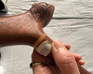 Close up of Gator walking stick