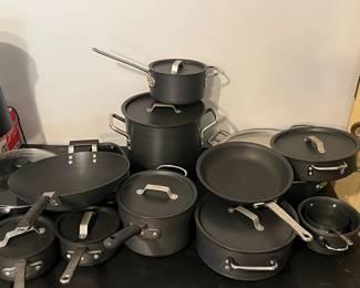Commercial Aluminum Cookware Company Toledo, Ohio Set of Pots and Pans