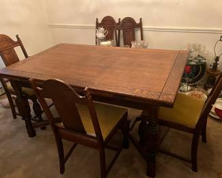 Vintage Dining Room Table with 6 Chairs