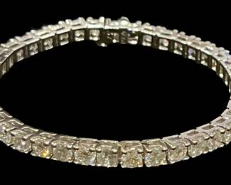 White Gold & Diamond Tennis Bracelet