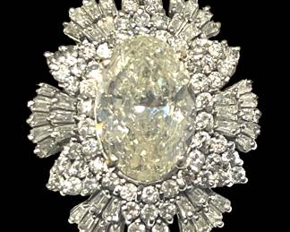 White Gold & Diamond Ring
7ctw
