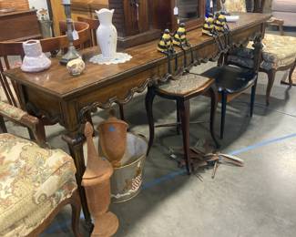 Sofa table or hall table with two leaves, stools and bees sitting on table, wonderful wood cases 