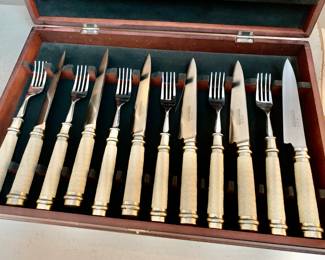 Schmieden 12 pc handmade leather wrapped handled steak set in lined wood storage box $895 acero inoxidable