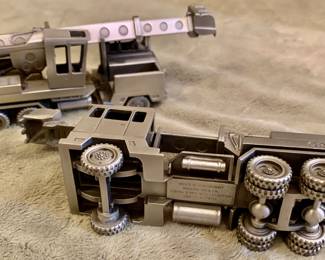 PRECISION PEWTER-CRAFT ARTISANS GUILD. LID. GRADALL G-880G WHEEL EXCAVATOR CRAFT $35ea