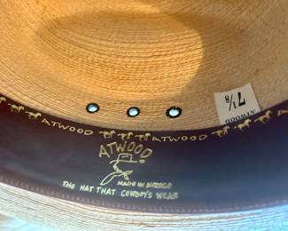 Atwood Hereford Low Crown Cowboy Hat
sz 7 1/8 like new $39