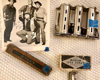 Autographed Bonanza TV Show photo $25
Vntg Nicholson Swiss Pattern Files in box $25
3 slot metal coin/changer $10
Kodak vintage self timer $10