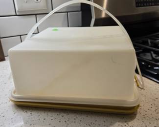 Vintage Tupperware retangular sheet cake carrier
Many, many pieces of vintage 70's tupperware