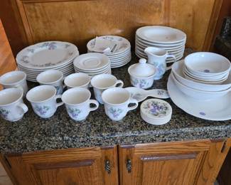 Pfaltzgraff Grapevine pattern dishes-2 sets
Service for 4 each set