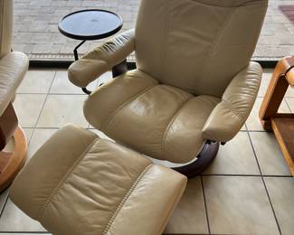Ekornes- 