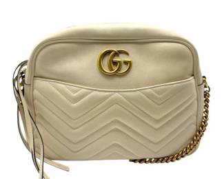 Gucci GG Marmont Matelassé Camera Bag in White Leather