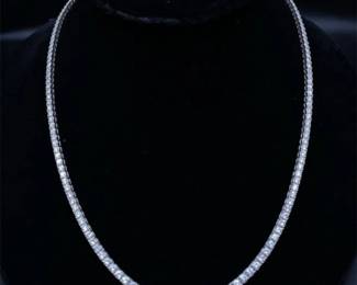 NEW! 18 Carat Diamond Tennis Chain Necklace in 14k White Gold