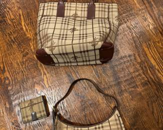 Burberry Shadow Check purse (visible wear), wallet (good condition), tote bag (immaculate condition) and dust cover (not shown)