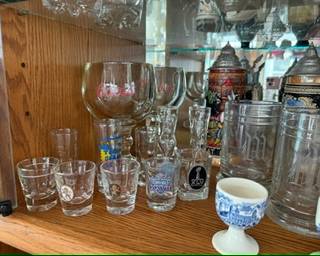 Loads of bar ware for your loved one or friends!