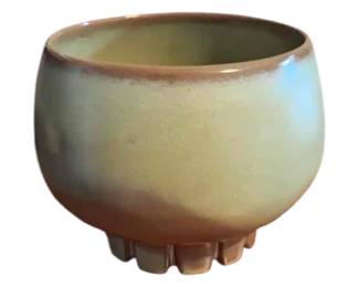 Frankoma pottery planter in Prairie Green with cog wheelbase