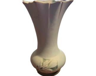Roseville pottery silhouette line vase with a scalloped rim. Circa 1954 to 1957.
