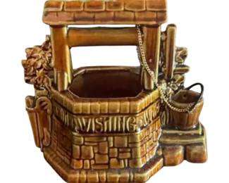 McCoy wishing well ceramic pottery planter. Circuit 1950s.