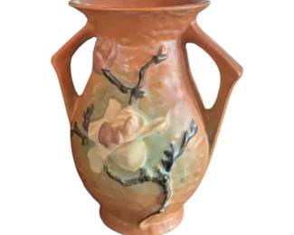 Roseville pottery Magnolia pattern to handle vase. Circuit 1930s.