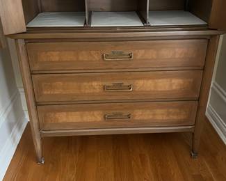 MCM White Fine Furniture king bedroom suite - gentleman's chest - 44w x 20d x 48.5h