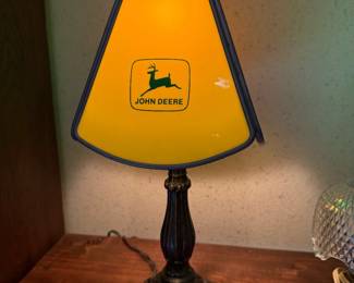 Vintage JOHN DEERE Leaded Stained Glass 15" Table Lamp