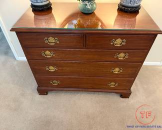 VIRGINIA GALLERIES Wild Black Cherry Nightstand/Chest