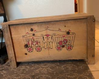 1950’s vintage toy box