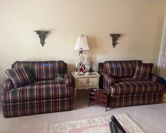 Lazy Boy oversized chair, sleepers, pair of sconces, wall lamp, misc decor