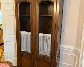 Tall cabinet