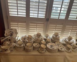 Wedgewood china, Williamsburg Potpourri