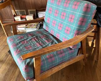 Mid Century Modern Lounge Chair