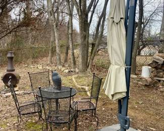 Garden Bistro Table and Umbrella 