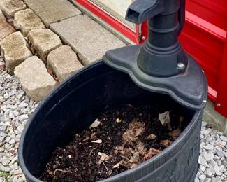 Hand-pump Plastic Planter