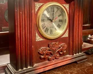 Vintage Wooden Mantel Clock
