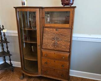 Display Cabinet