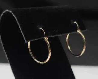 "Dazzling Belair Commons" in Grovetown, GA Starts Closing Sun 12/14 at 8pm.  Pickup:  Tue 12/16 from 1-6pm.  Please click here to view more photos, descriptions, and current bids:  https://ctbids.com/estate-sale/40709.  