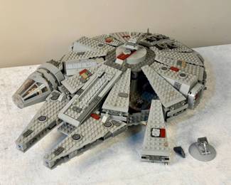 LEGO Star Wars Millennium Falcon (Set 7965)