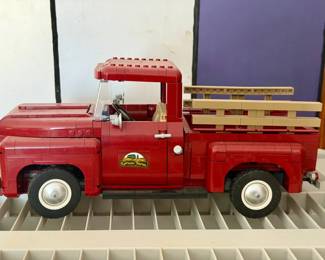 LEGO Icons Pickup Truck 10290 building set